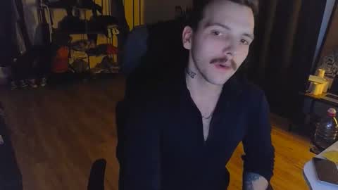 darknovelclown online show from March 17, 5:38 pm