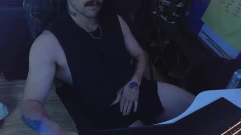 darknovelclown online show from April 1, 9:56 pm