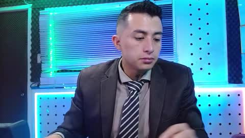 DARKO0717 online show from February 20, 11:54 am