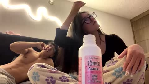 Snapshot of darkpleasuress chatting on October 1, 5:57 am darkpleasuress online show from October 1, 5:57 am