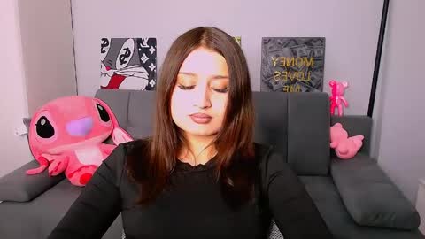 Amelie online show from April 19, 4:28 pm