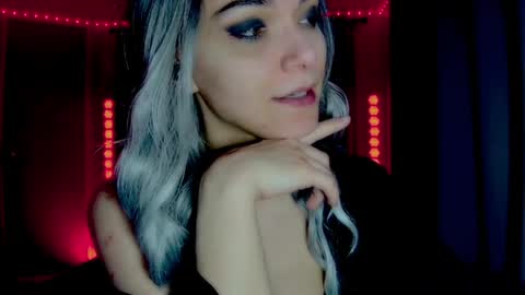 roseredgoddess online show from April 23, 2:46 am