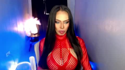 HAPPY BIRTHDAY MISTRESS MADRIANA online show from May 5, 1:57 am
