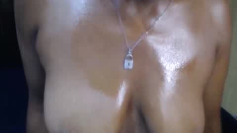 Darksultryxx30 online show from April 29, 12:05 am