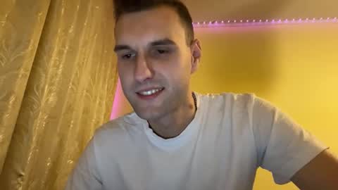 Snapshot of darktempt_ chatting on November 13, 8:30 pm Nick online show from November 13, 8:30 pm