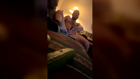 darkwingdub online show from April 3, 1:36 am