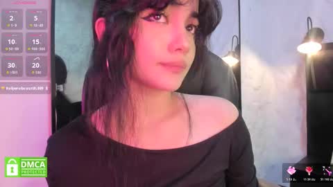 Snapshot of darky_doll chatting on February 23, 9:23 pm Darky Doll online show from February 23, 9:23 pm