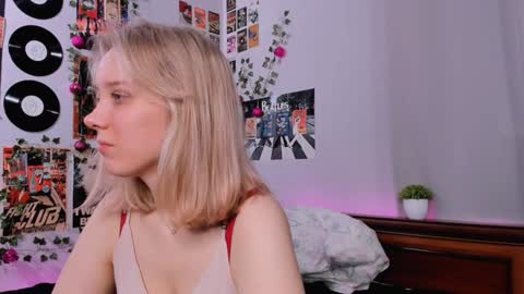 lina online show from February 1, 8:47 pm