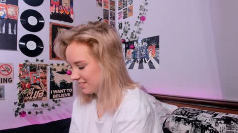 lina online show from February 8, 2:47 am