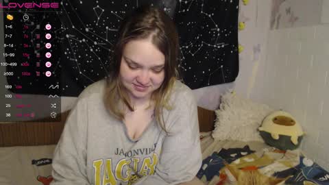 Snapshot of darling_tony18 chatting on December 3, 5:55 pm darling_tony18 online show from December 3, 5:55 pm