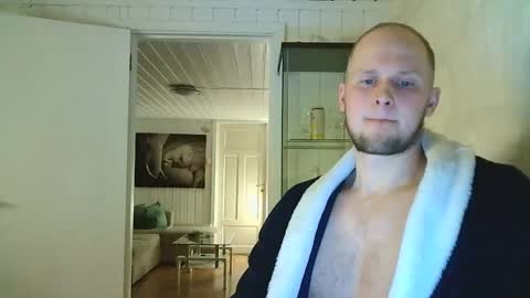 Snapshot of dartanjanas chatting on March 8, 8:25 pm Dario online show from March 8, 8:25 pm