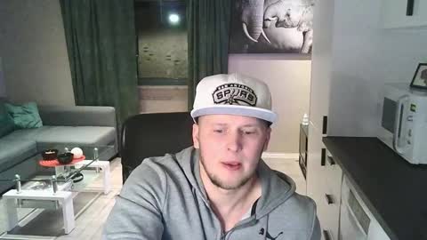 Dario online show from February 7, 7:39 pm