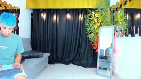 Snapshot of darwin_ggh chatting on December 18, 9:48 am darwin_ggh online show from December 18, 9:48 am