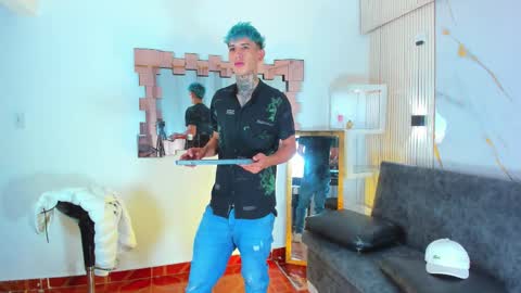 Snapshot of darwin_ggh chatting on January 10, 7:54 am darwin_ggh online show from January 10, 7:54 am