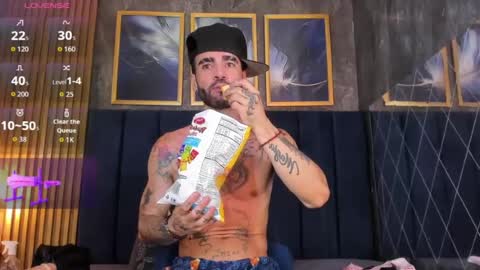 darwin_horny2 online show from July 31, 11:48 pm