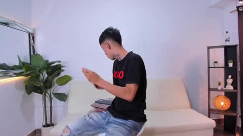 darwin_stark online show from June 1, 3:08 am