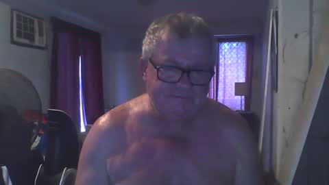 Snapshot of darwincock chatting on January 21, 10:08 pm darwincock online show from January 21, 10:08 pm