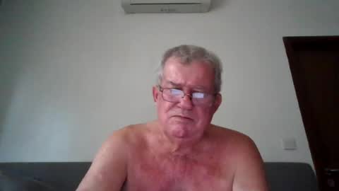 darwincock online show from July 6, 1:57 am