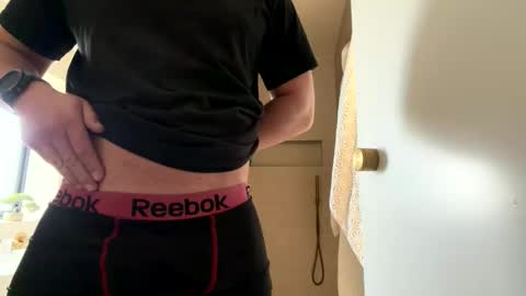 darwins_dessert online show from March 24, 12:32 pm