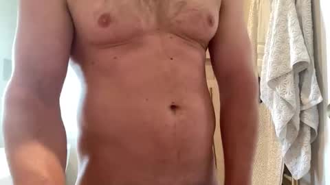 Snapshot of darwins_dessert chatting on June 5, 6:20 am darwins_dessert online show from June 5, 6:20 am