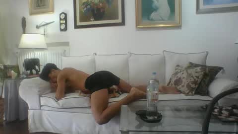 Snapshot of daryof chatting on December 2, 3:47 pm Daryo Franco online show from December 2, 3:47 pm