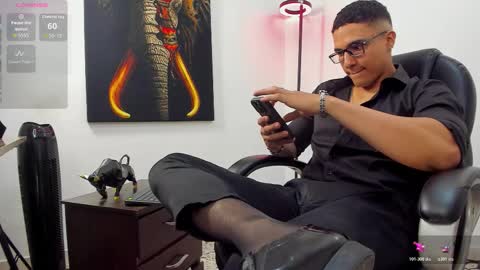 Dash online show from October 31, 4:57 am