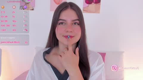 Snapshot of dashanovikov chatting on April 30, 12:44 pm Dasha online show from April 30, 12:44 pm