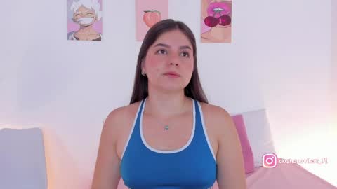 Snapshot of dashanovikov chatting on May 1, 12:32 pm Dasha online show from May 1, 12:32 pm