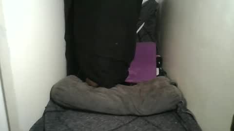 Snapshot of daszler chatting on January 31, 11:35 pm Daszler online show from January 31, 11:35 pm