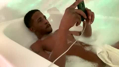 Snapshot of dathroatbunny chatting on February 11, 6:29 am BeyJackson online show from February 11, 6:29 am