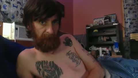 Snapshot of datitude chatting on April 4, 6:38 pm datitude online show from April 4, 6:38 pm