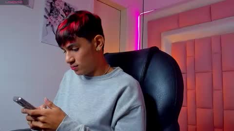 angel online show from December 20, 5:25 am