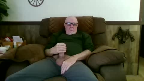 dave571960 online show from May 2, 11:04 am