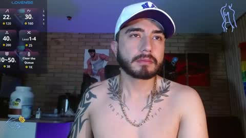 Snapshot of dave_wolf7 chatting on April 2, 8:45 am Dave Wolf online show from April 2, 8:45 am