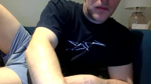 Snapshot of daveb709709709 chatting on December 18, 2:39 am daveb709709709 online show from December 18, 2:39 am