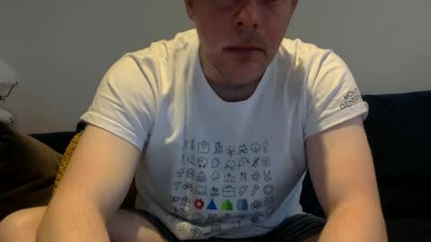 Snapshot of daveb709709709 chatting on January 18, 5:50 pm daveb709709709 online show from January 18, 5:50 pm