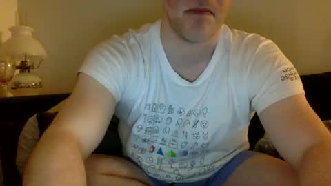 Snapshot of daveb709709709 chatting on March 22, 2:15 am daveb709709709 online show from March 22, 2:15 am