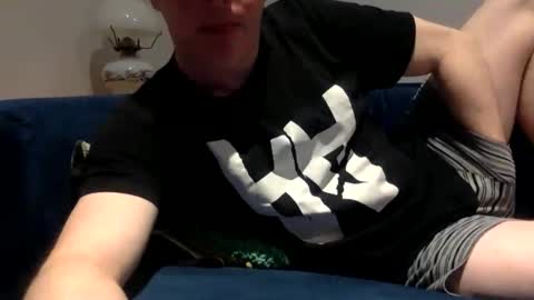 Snapshot of daveb709709709 chatting on March 24, 2:16 am daveb709709709 online show from March 24, 2:16 am