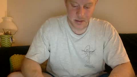 Snapshot of daveb709709709 chatting on March 30, 2:01 am daveb709709709 online show from March 30, 2:01 am