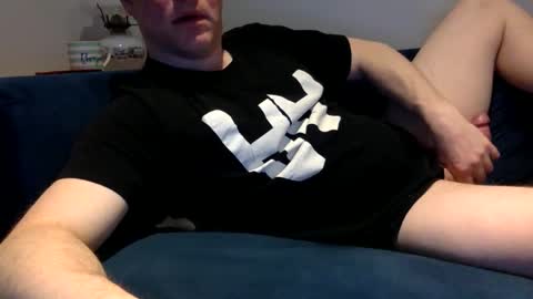 Snapshot of daveb709709709 chatting on April 9, 2:00 am daveb709709709 online show from April 9, 2:00 am