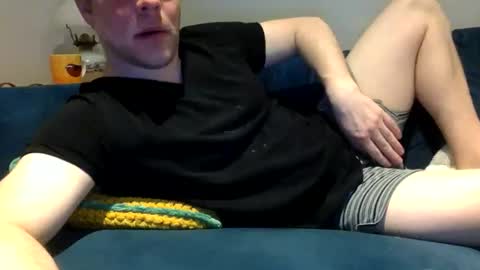 Snapshot of daveb709709709 chatting on April 14, 2:06 am daveb709709709 online show from April 14, 2:06 am