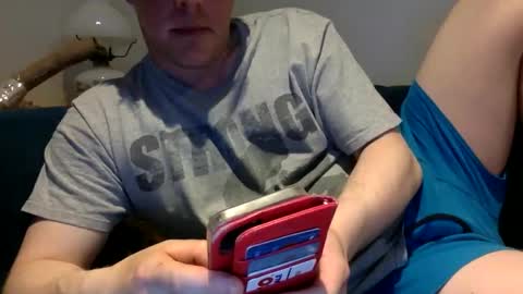 Snapshot of daveb709709709 chatting on May 17, 1:58 am daveb709709709 online show from May 17, 1:58 am