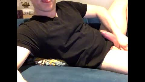 Snapshot of daveb709709709 chatting on May 20, 2:07 am daveb709709709 online show from May 20, 2:07 am