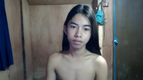 Snapshot of daveboyyy chatting on March 10, 1:49 pm Scarlet thesexiest online show from March 10, 1:49 pm