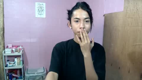 Snapshot of daveboyyy chatting on April 19, 9:30 am Scarlet thesexiest online show from April 19, 9:30 am