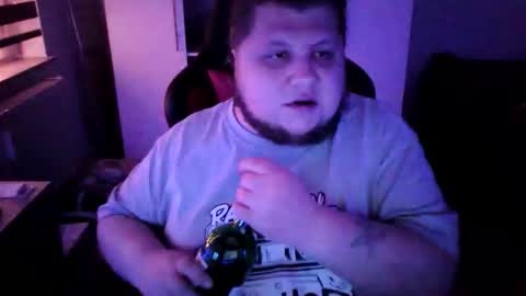 Snapshot of david112893 chatting on January 12, 11:21 pm David online show from January 12, 11:21 pm