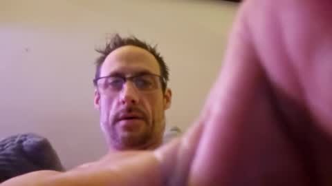 david1982yesyes online show from May 8, 10:42 am
