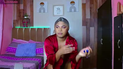 Snapshot of david778302 chatting on February 18, 10:33 am Noha online show from February 18, 10:33 am