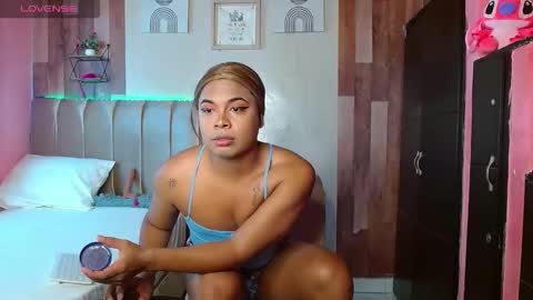 Snapshot of david778302 chatting on February 21, 8:32 pm Noha online show from February 21, 8:32 pm