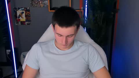 Snapshot of david__diamond chatting on September 27, 8:36 pm David online show from September 27, 8:36 pm